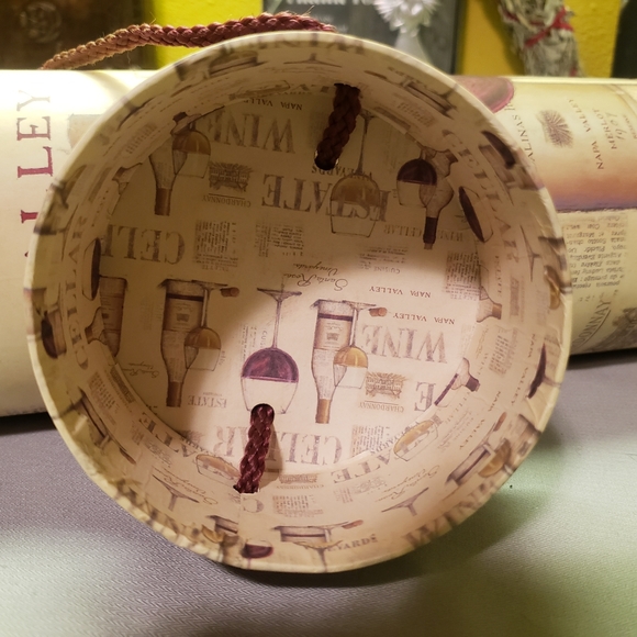 Vtg 2004 Chardonnay Tube/Cylinder/Wine Gift Box - Picture 7 of 14
